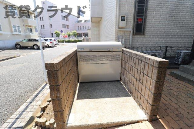 アローンヒルズの設備|ゴミストッカー