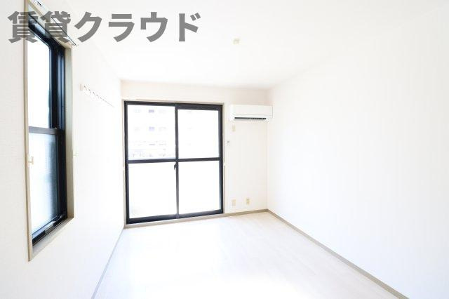 アローンヒルズの洋室|ゆったりした洋室です