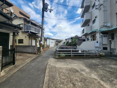 ハイツ嵯峨野の周辺|前面道路