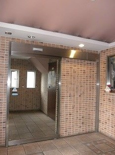 【ロビー】 | シンシア代田橋 | コムハウジングにおまかせください！０３－３３７６－４６９４