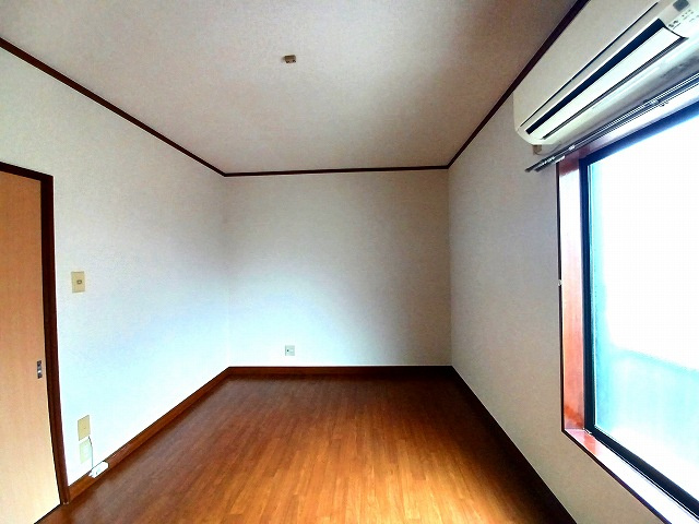 コーポ辻の洋室