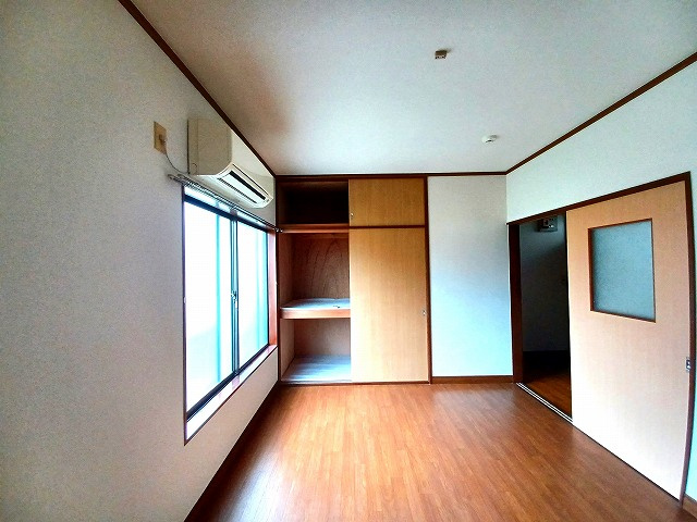 コーポ辻の洋室