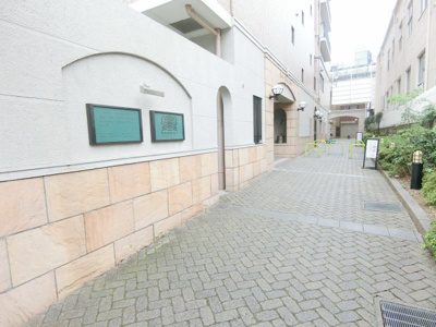 【エントランス】 | ライオンズプラザ神戸 | ゆとりのあるエントランスです