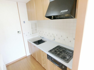 【キッチン】 | ライオンズプラザ神戸 | お料理しやすいキッチンです