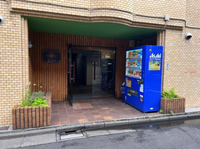 【エントランス】 | メゾン・ド・フェスタン | 月額管理料無料！賃貸管理はアブレイズパートナーズにお任せを！