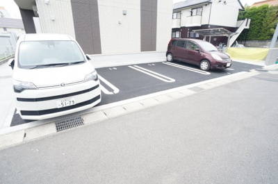 【駐車場】 | グレイスハイム廻間
