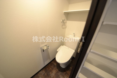 【トイレ】 | B-PROUD天満橋 | コンパクトで使いやすいトイレです