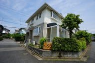 すずかけ街テラスハウスの画像