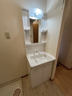 【洗面所】 | 倫世館