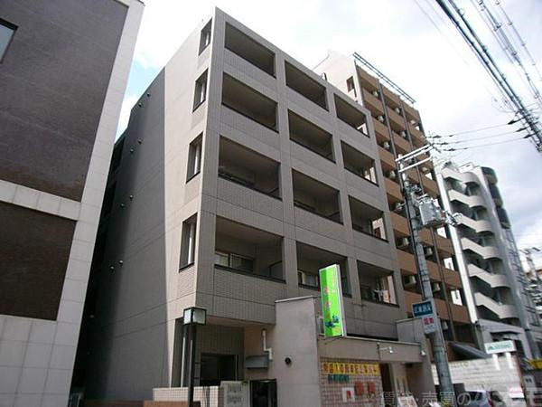 ジュネス三京の外観