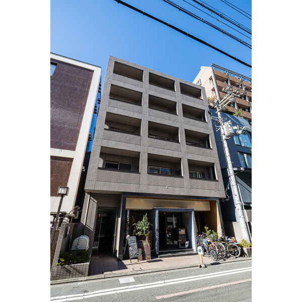 ジュネス三京の外観