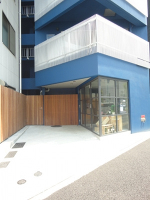 【エントランス】 | ワインアパートメント