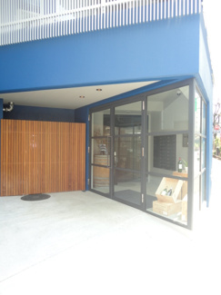 【エントランス】 | ワインアパートメント