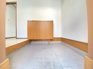 【玄関】 | 豊中市春日町４丁目貸家