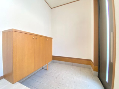 【玄関】 | 豊中市春日町４丁目貸家