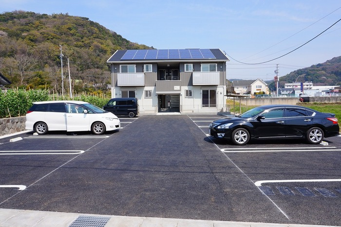 レ・クレール　　刈谷市近郊の賃貸はクラスホーム刈谷店の駐車場