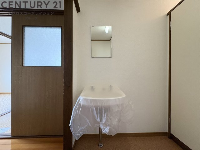 コンパクトな洗面所です！