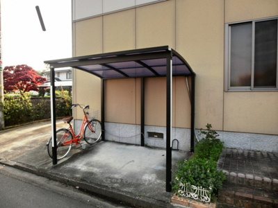 【その他共用部分】 | WILLDM三本松 | サイクルポート　E号室　2015年4月17日撮影