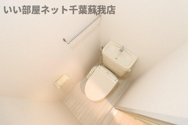 クレール有吉のトイレ|コンパクトなキッチンで掃除もラクラク