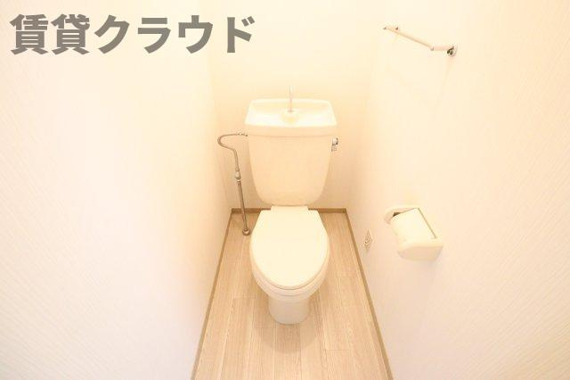 クレールシャンブル　Bのトイレ|ゆったりとした空間のトイレです