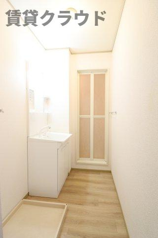 クレールシャンブル　Bの洗面所|広い洗面スペース