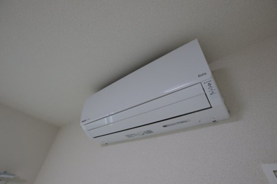 【設備】 | フジパレス関茶屋N | エアコン（洋室）