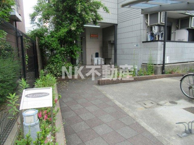 【エントランス】 | エムズコンフォート（長瀬賃貸） | 清潔なエントランスです