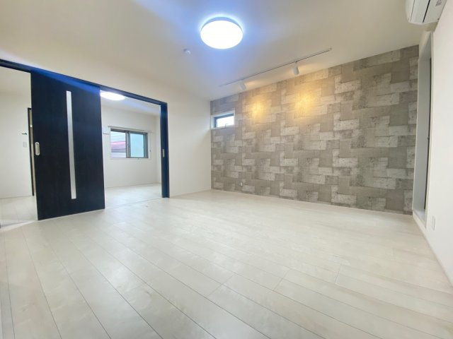 フジパレス関茶屋Ｎの居間・リビング
