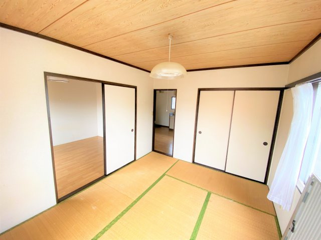 コーポまるもの和室