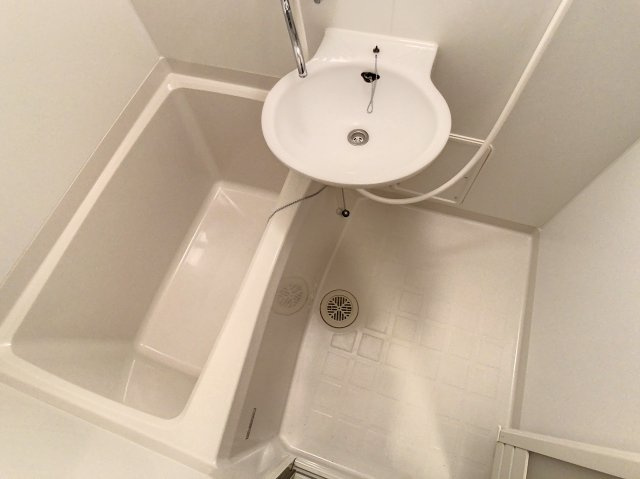 ティアラ平清水の浴室