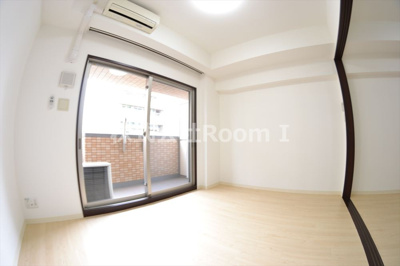 【寝室】 | グランシス天満橋 | 開放的な寝室です