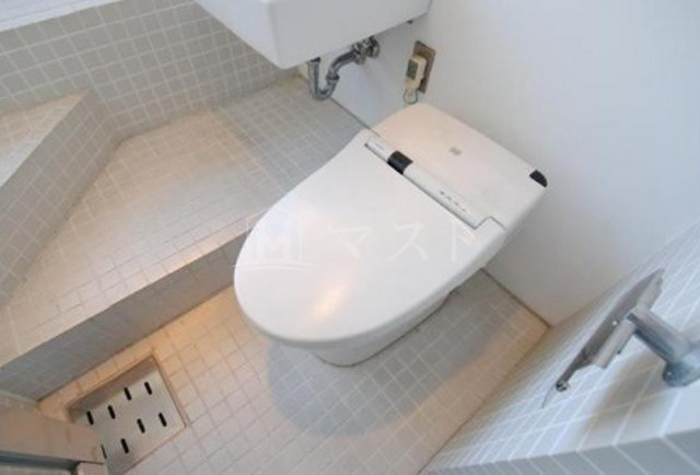 U residence 弁天町　(是空弁天)のトイレ