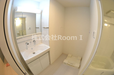 【独立洗面台】 | ATKレジデンスなにわ橋 | 独立洗面台で身支度をすべて済ませてしまいましょう