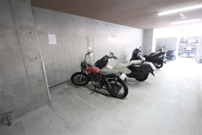 【駐車場】 | エステムプラザ　ミッドプレイス