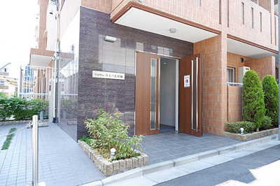 【エントランス】 | ウエルカーサ蚕糸の森公園