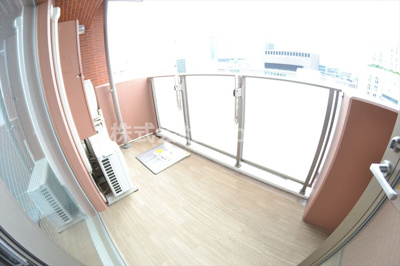 【バルコニー】 | ジャスパ御堂筋本町 | 暖かな日差しのふりそそぐバルコニー