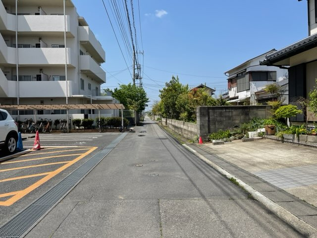 【前面道路含む現地写真】の画像
