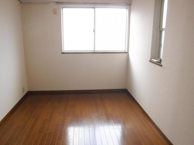 パルコートNKSの洋室