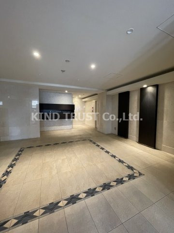 クレビオス梅田北のロビー|清潔なロビーです