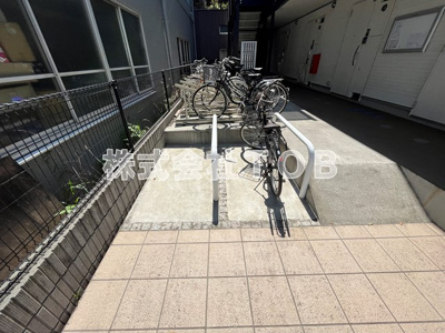 【その他共用部分】 | リブリ・調布 | バイク置場