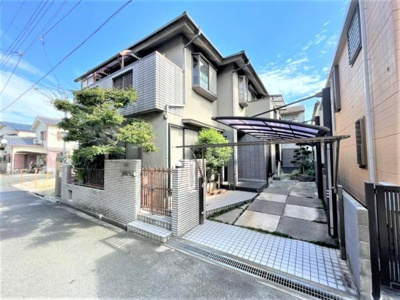 【外観】 | 西楠の里町中古一戸建 | 最寄り駅は快速停車駅のJR片町線「四条畷」駅！商業施設が充実した暮らしやすい地域です！