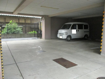 【駐車場】 | キャトルセゾン