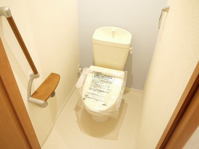 レーヴェ　エスポワールのトイレ|清潔感のあるトイレです