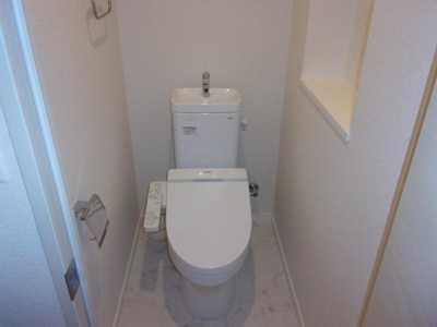 【トイレ】 | グランフォーレ西新ヒルズ | 別号室の写真になります。現況優先。