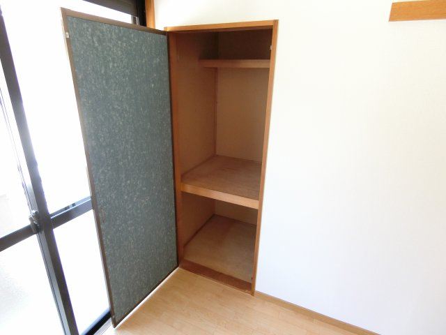 ハイツひまわりの収納