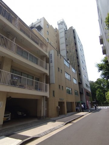 TBM西新橋ビルの外観