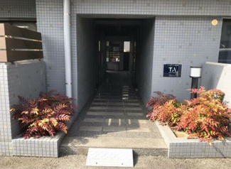 【エントランス】