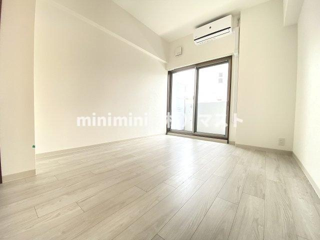 フォーリアライズ難波南レーヴの居間・リビング