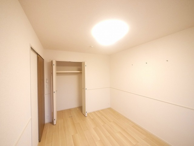 グレイス木津川　Ⅰの洋室