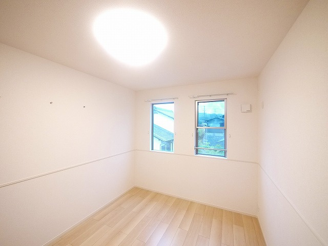 グレイス木津川　Ⅰの洋室